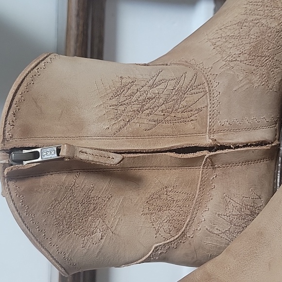 New $180 Miss Macie Going Home Ankle Boots Booties 9.5 M Tan Brown Cowboy!!! - Picture 9 of 11